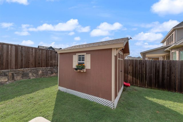 961 Canterbury Lane, Forney, TX 75126