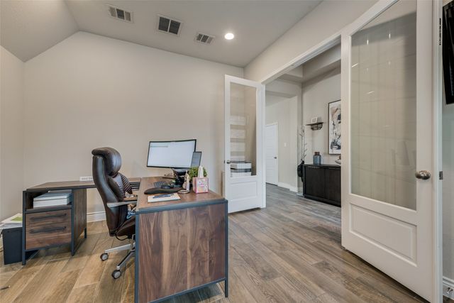 961 Canterbury Lane, Forney, TX 75126