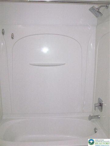 8531 Putnam Court, Upper Macungie Twp, PA 18031