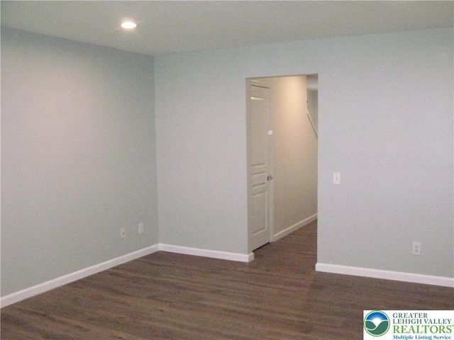 8531 Putnam Court, Upper Macungie Twp, PA 18031