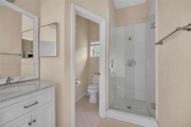 885 Tanglewood Cir, Weston, FL 33327