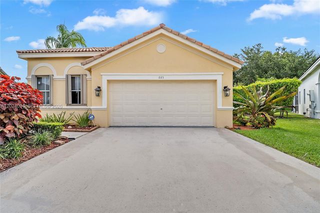 885 Tanglewood Cir, Weston, FL 33327
