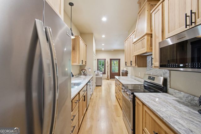 3014 Oakey Mountain Road, Clarkesville, GA 30523