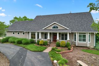 1425 East Lark Street, Ozark, MO 65721