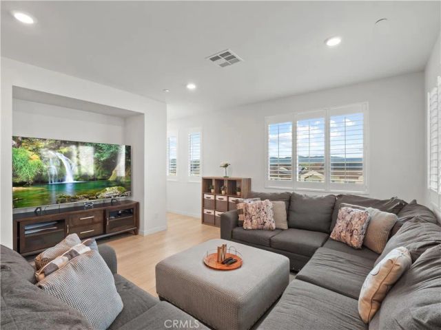 27129 Valley Oak, Valencia, CA 91381