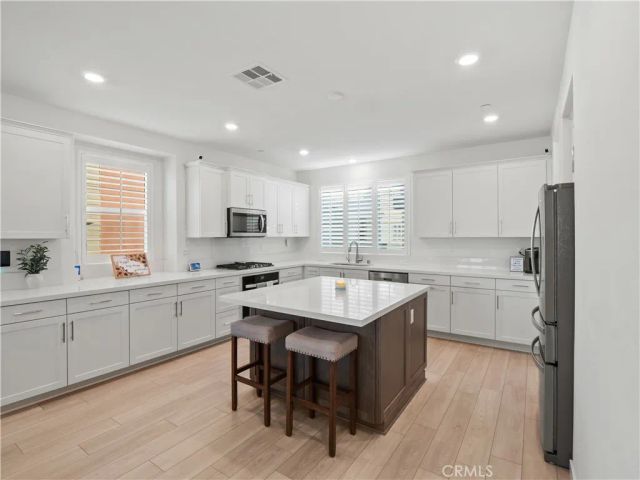 27129 Valley Oak, Valencia, CA 91381