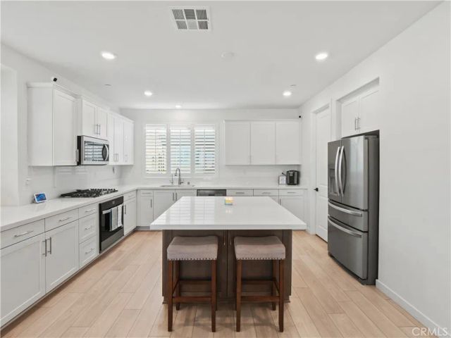 27129 Valley Oak, Valencia, CA 91381