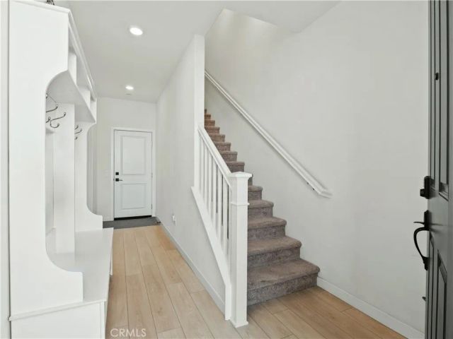 27129 Valley Oak, Valencia, CA 91381