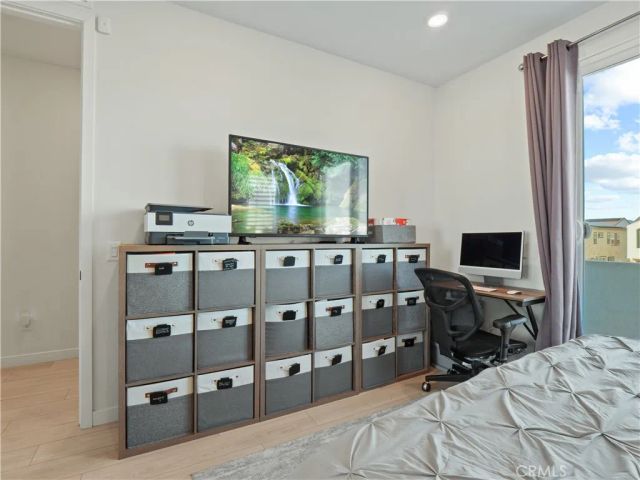 27129 Valley Oak, Valencia, CA 91381