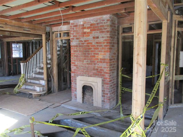 5 Boston Way, Asheville, NC 28803