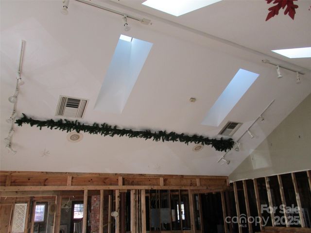 5 Boston Way, Asheville, NC 28803