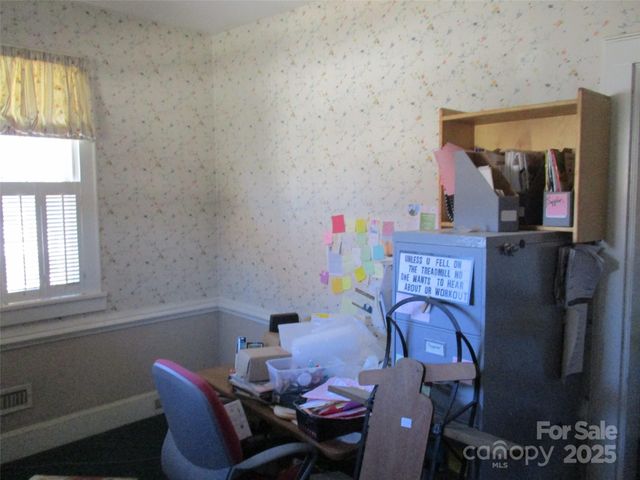 5 Boston Way, Asheville, NC 28803