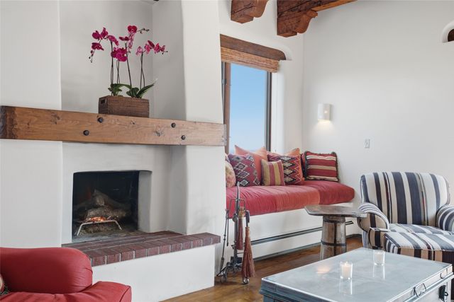 327 Tano Road, Santa Fe, NM 87506