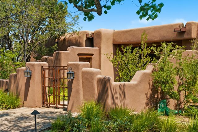 327 Tano Road, Santa Fe, NM 87506