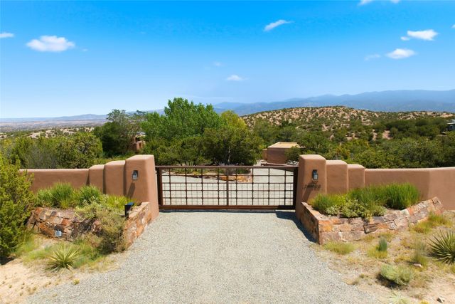 327 Tano Road, Santa Fe, NM 87506