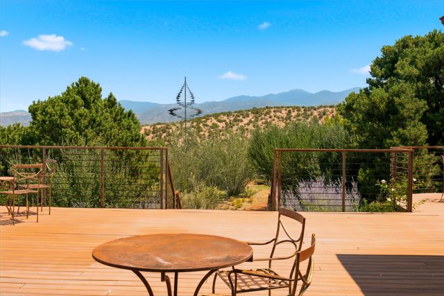 327 Tano Road, Santa Fe, NM 87506