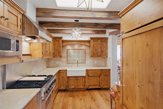 327 Tano Road, Santa Fe, NM 87506