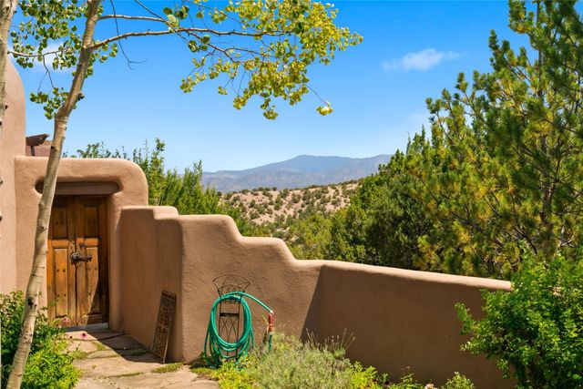 327 Tano Road, Santa Fe, NM 87506