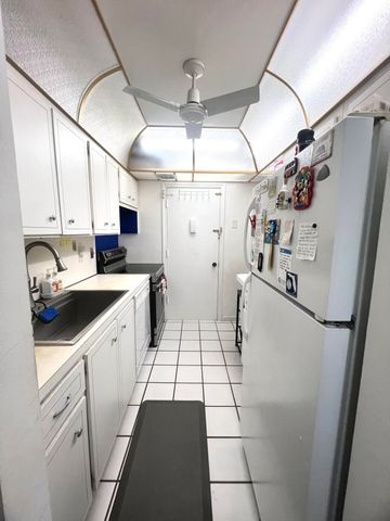 2151 NE 68th Street 227, Fort Lauderdale, FL 33308