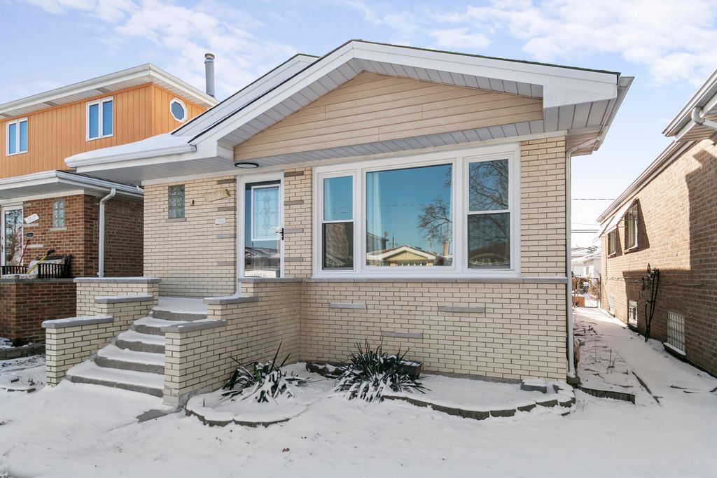 7021 W 64th Street, Chicago, IL 60638