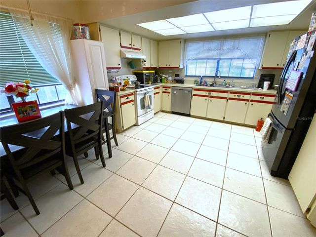 3326 WHISPERING DRIVE N, Largo, FL 33771