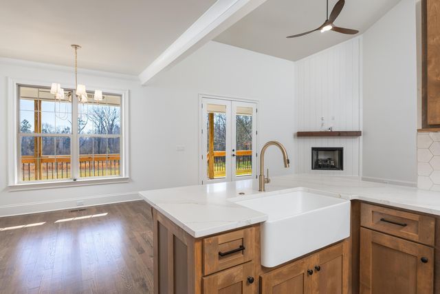 1758 River Breeze Drive, Soddy Daisy, TN 37379