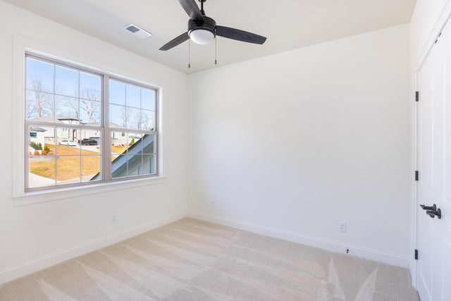 1758 River Breeze Drive, Soddy Daisy, TN 37379