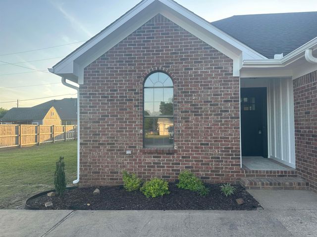 21 Crestwood Drive, Cabot, AR 72023