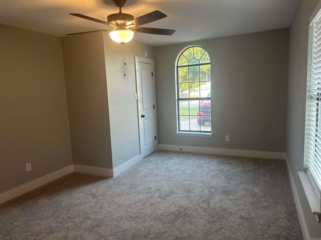 21 Crestwood Drive, Cabot, AR 72023