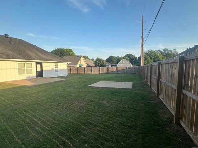 21 Crestwood Drive, Cabot, AR 72023