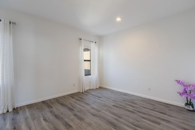 201 Aliso Drive SE APT 9, Albuquerque, NM 87108