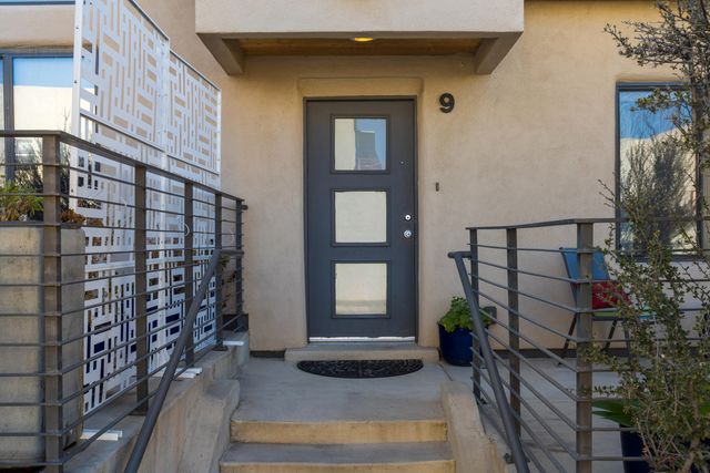 201 Aliso Drive SE APT 9, Albuquerque, NM 87108
