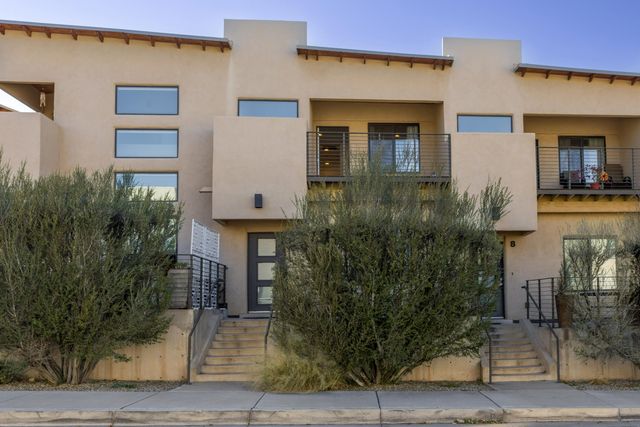 201 Aliso Drive SE APT 9, Albuquerque, NM 87108