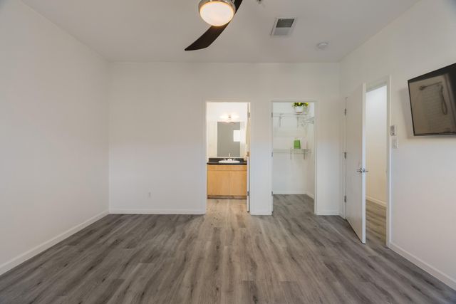 201 Aliso Drive SE APT 9, Albuquerque, NM 87108