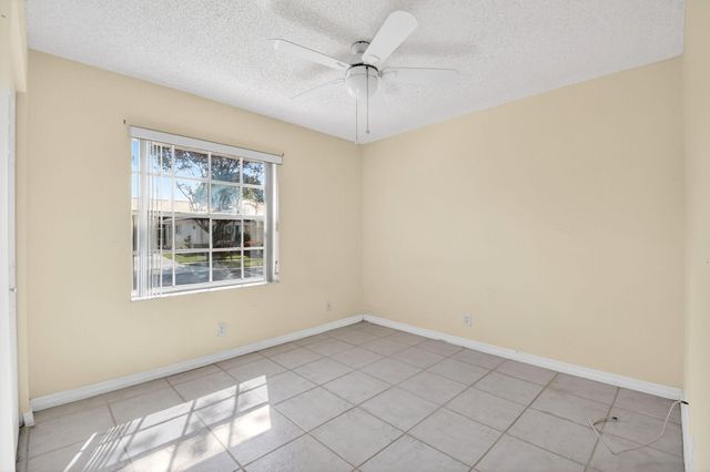 6143 Floral Lakes Drive, Delray Beach, FL 33484