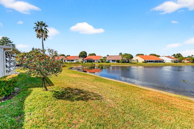 6143 Floral Lakes Drive, Delray Beach, FL 33484