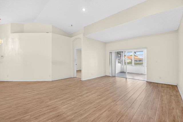 6143 Floral Lakes Drive, Delray Beach, FL 33484