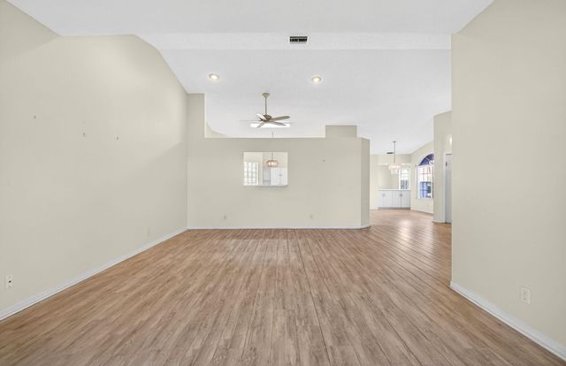 6143 Floral Lakes Drive, Delray Beach, FL 33484