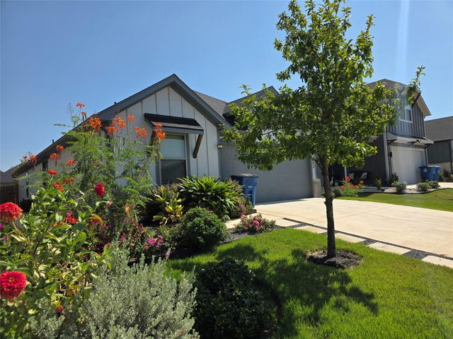 203 Spirit ST, Elgin, TX 78621