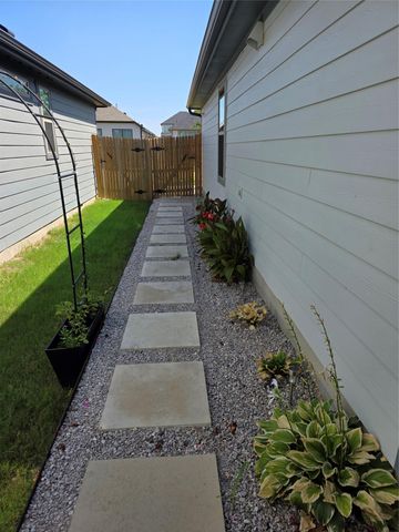 203 Spirit ST, Elgin, TX 78621