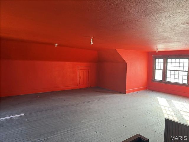570 Washington Place, East St Louis, IL 62205