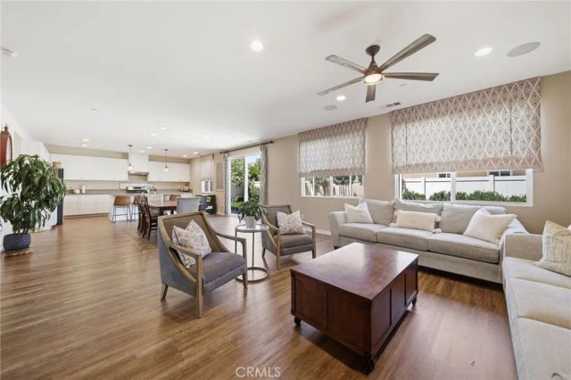 1198 Venice, Mentone, CA 92359