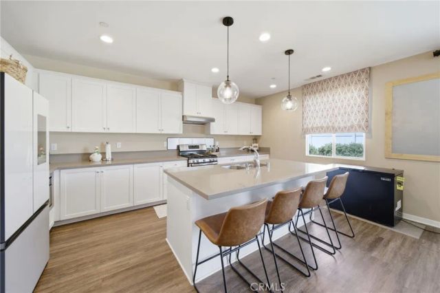 1198 Venice, Mentone, CA 92359