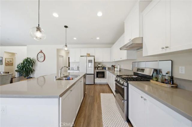 1198 Venice, Mentone, CA 92359
