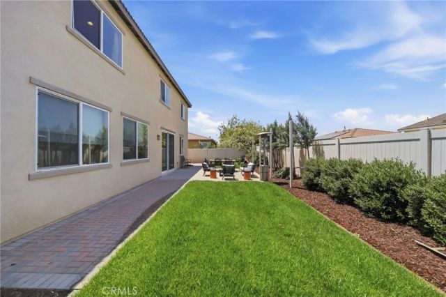 1198 Venice, Mentone, CA 92359