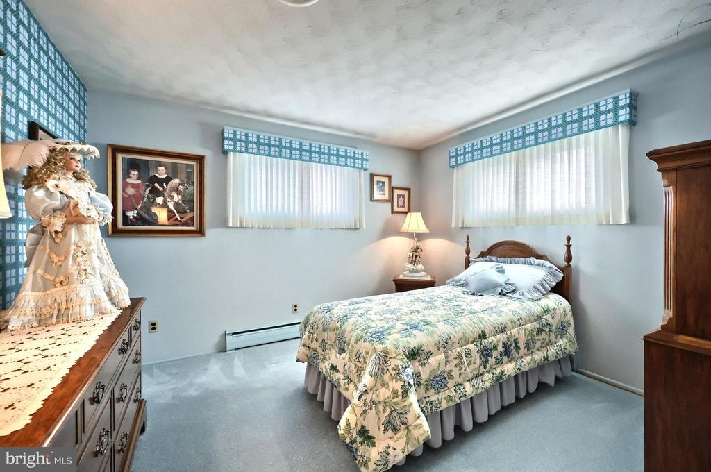 160 PENWOOD RD, York, PA 17406
