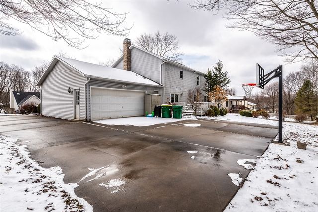 106 October Drive, Twp Of But Se, PA 16002