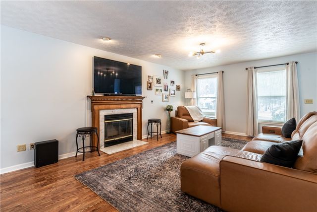 106 October Drive, Twp Of But Se, PA 16002