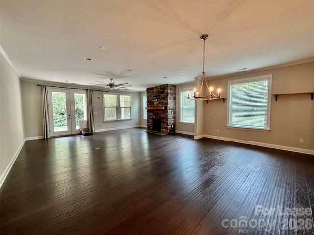 10728 Vanguard Parkway, Huntersville, NC 28078
