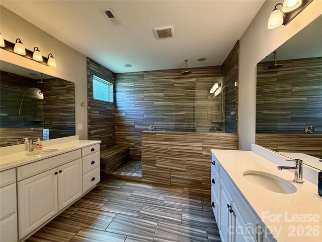 10728 Vanguard Parkway, Huntersville, NC 28078